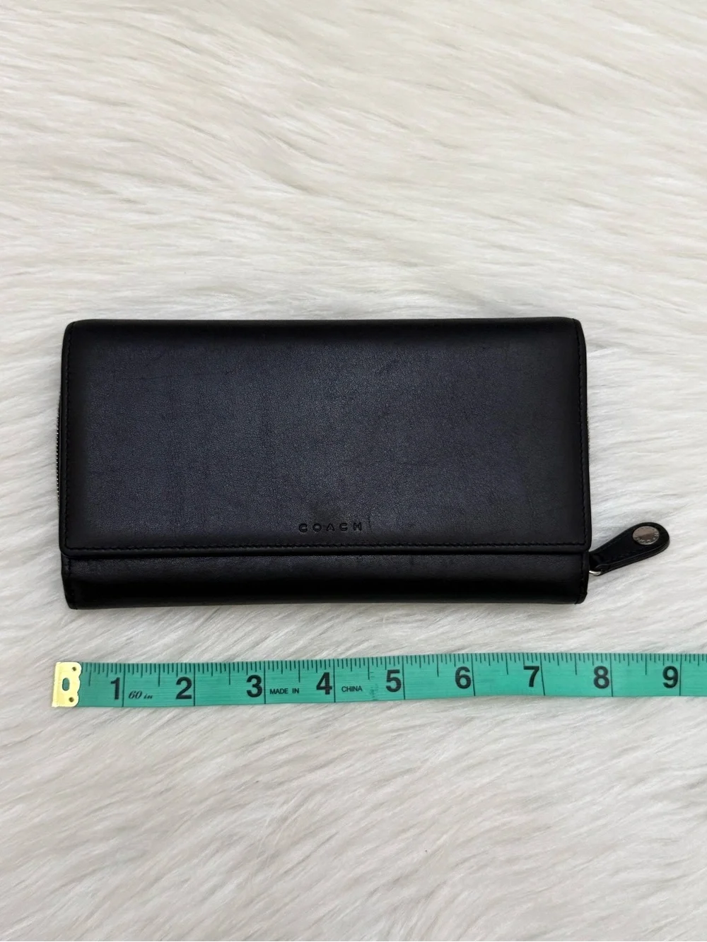 COACH - BLACK ALL SMOOTH LEATHER VINTAGE TRIFOLD TRAVEL WALLET